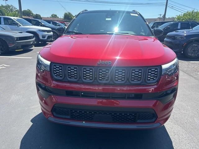 2024 Jeep Compass COMPASS LIMITED 4X4