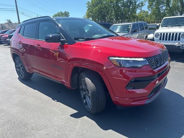 2024 Jeep Compass COMPASS LIMITED 4X4