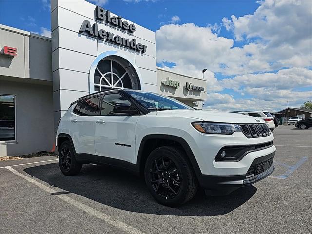 2024 Jeep Compass COMPASS LATITUDE 4X4