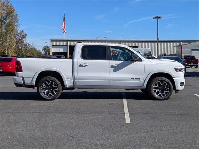 2025 RAM Ram 1500 RAM 1500 LARAMIE CREW CAB 4X4 57 BOX