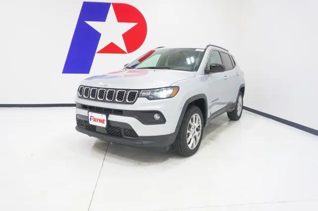 2024 Jeep Compass COMPASS LATITUDE LUX 4X4