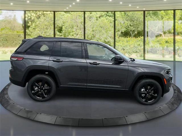 2024 Jeep Grand Cherokee GRAND CHEROKEE LIMITED 4X4