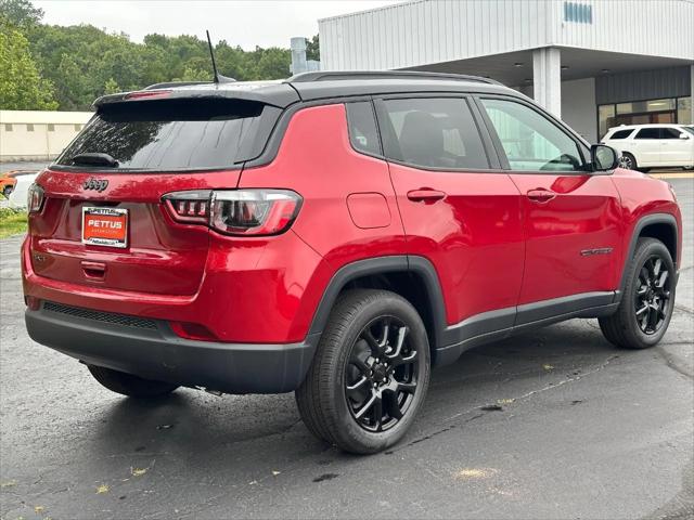 2024 Jeep Compass COMPASS LATITUDE 4X4