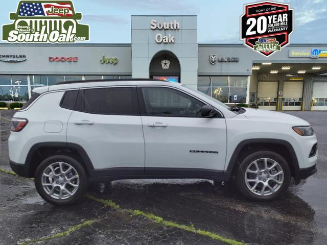 2024 Jeep Compass COMPASS LATITUDE LUX 4X4