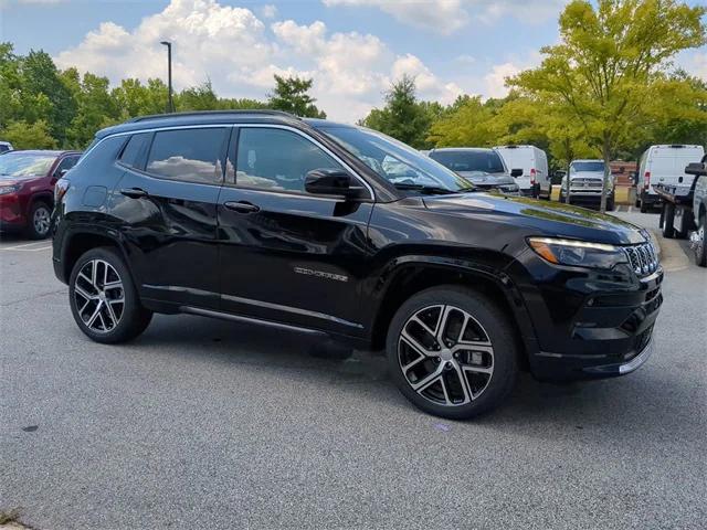 2024 Jeep Compass COMPASS LIMITED 4X4