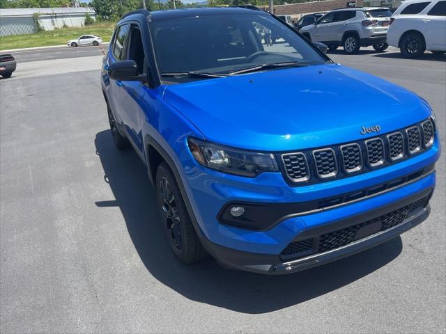 2024 Jeep Compass COMPASS LATITUDE 4X4