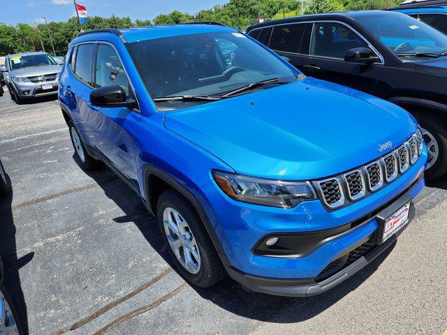 2024 Jeep Compass COMPASS LATITUDE 4X4