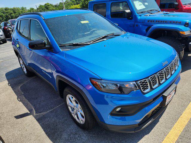 2024 Jeep Compass COMPASS LATITUDE 4X4