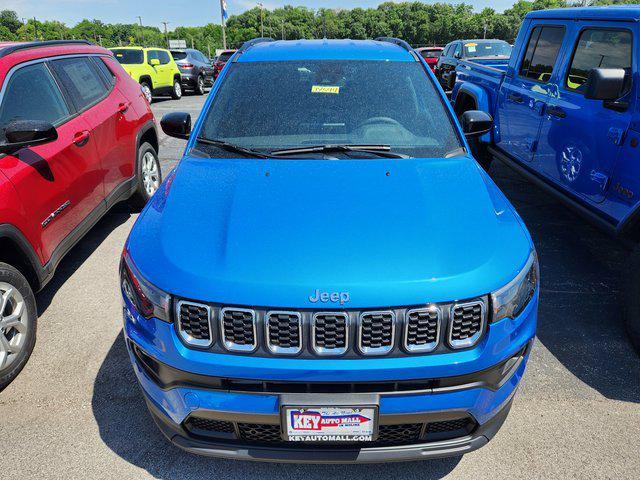 2024 Jeep Compass COMPASS LATITUDE 4X4