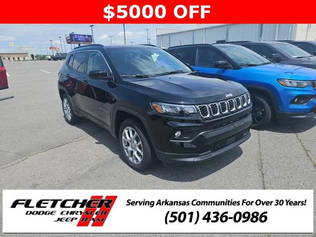 2024 Jeep Compass COMPASS LATITUDE LUX 4X4