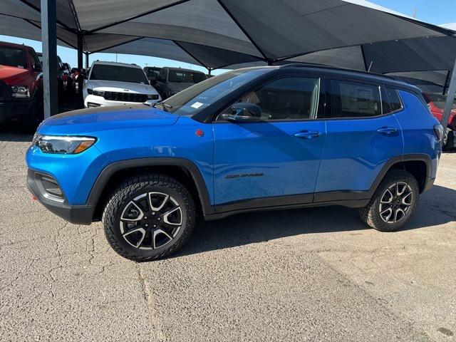 2024 Jeep Compass COMPASS TRAILHAWK 4X4