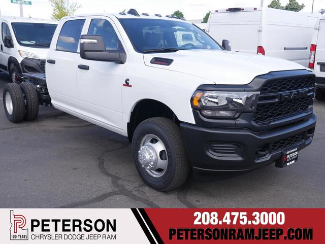 2024 RAM Ram 3500 Chassis Cab RAM 3500 TRADESMAN CREW CAB CHASSIS 4X4 60 CA