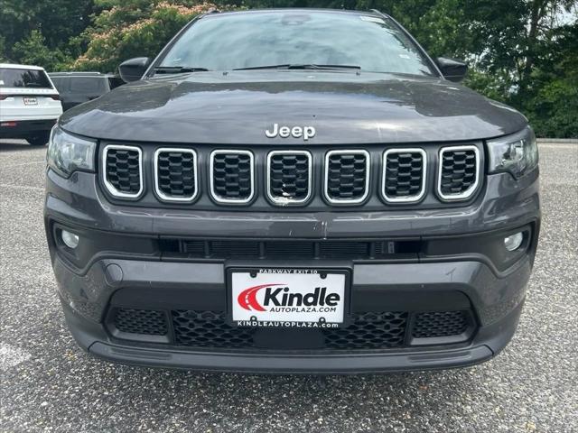 2024 Jeep Compass COMPASS LATITUDE 4X4