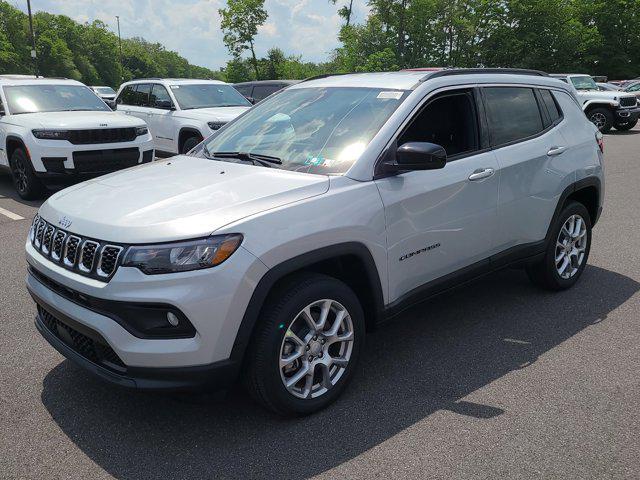 2024 Jeep Compass COMPASS LATITUDE LUX 4X4