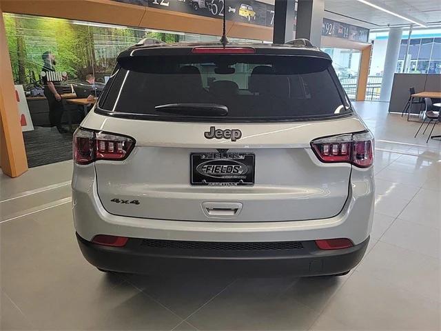 2024 Jeep Compass COMPASS LATITUDE 4X4