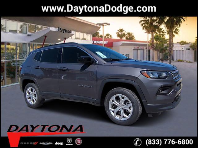 2024 Jeep Compass COMPASS LATITUDE 4X4