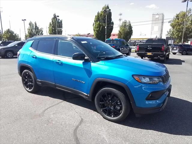 2024 Jeep Compass COMPASS LATITUDE 4X4