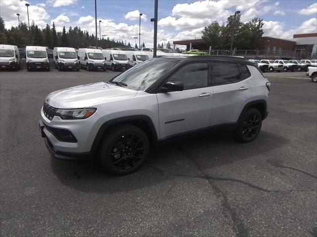 2024 Jeep Compass COMPASS LATITUDE 4X4