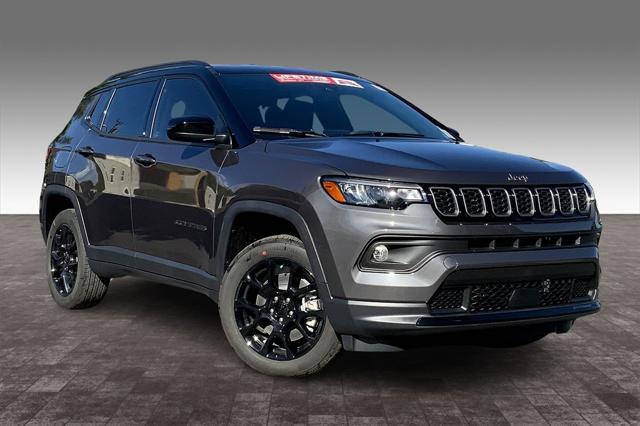 2024 Jeep Compass COMPASS LATITUDE 4X4