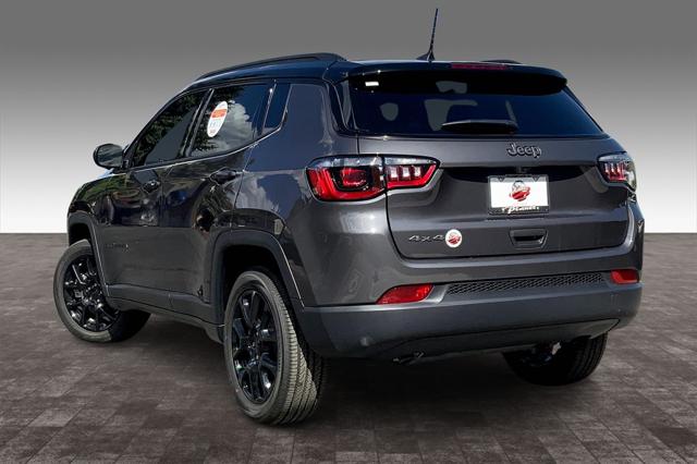 2024 Jeep Compass COMPASS LATITUDE 4X4