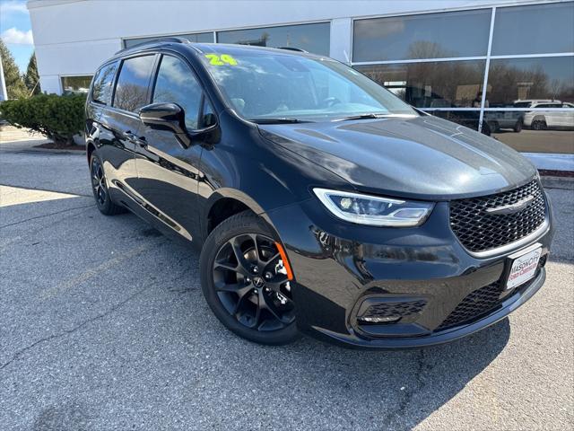 2024 Chrysler Pacifica PACIFICA LIMITED