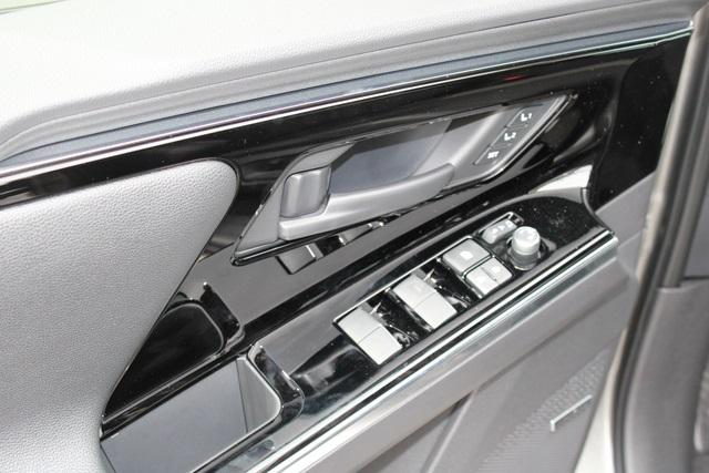 2023 Subaru Solterra Limited