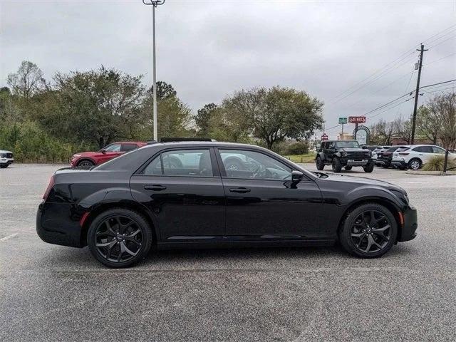 2022 Chrysler 300 S