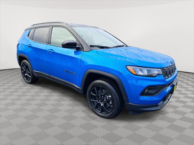 2024 Jeep Compass COMPASS LATITUDE 4X4