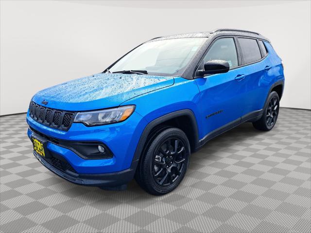 2024 Jeep Compass COMPASS LATITUDE 4X4