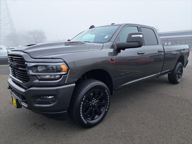 2024 RAM Ram 3500 RAM 3500 LARAMIE CREW CAB 4X4 8 BOX