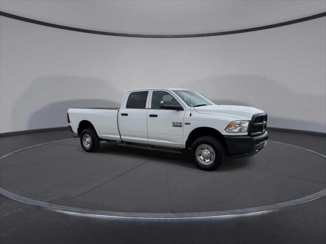 2017 RAM 2500 Tradesman Crew Cab 4x4 8 Box