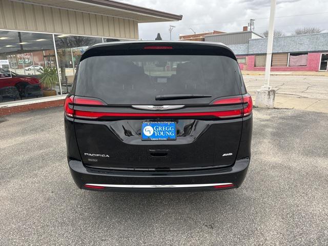 2024 Chrysler Pacifica Touring L AWD