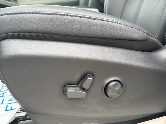2024 Chrysler Pacifica Touring L AWD