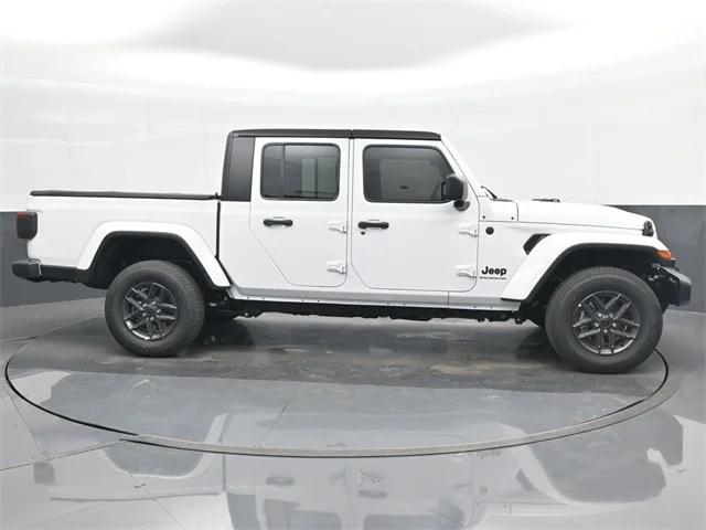 2024 Jeep Gladiator GLADIATOR SPORT S 4X4