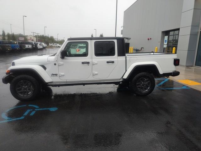 2024 Jeep Gladiator GLADIATOR SPORT S 4X4