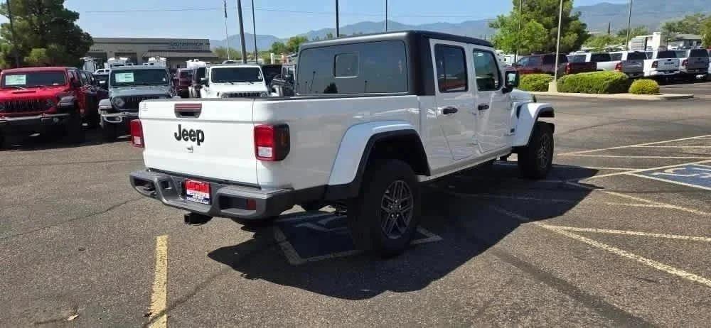 2024 Jeep Gladiator GLADIATOR SPORT S 4X4