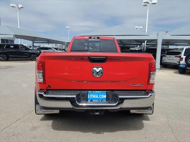 2024 RAM 3500 Tradesman Crew Cab 4x4 8 Box