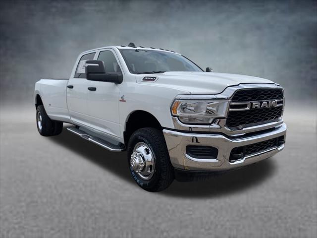 2024 RAM Ram 3500 RAM 3500 TRADESMAN CREW CAB 4X4 8 BOX