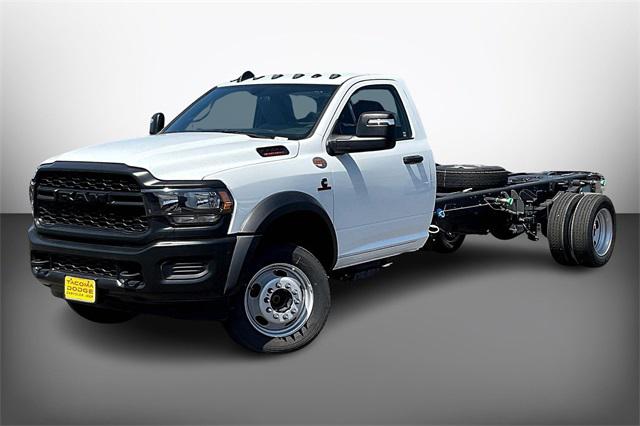 2024 RAM Ram 5500 Chassis Cab RAM 5500 TRADESMAN CHASSIS REGULAR CAB 4X2 120 CA 2024 RAM Ram 5500 Chassis Cab RAM 5500 TRADESMAN CHASSIS REGULAR CAB 4X2 120 CA