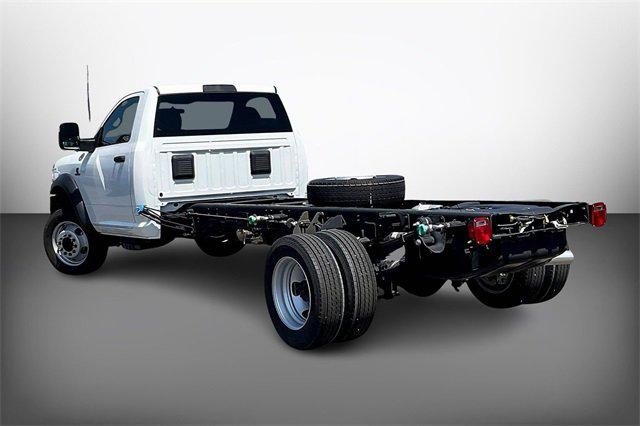 2024 RAM Ram 5500 Chassis Cab RAM 5500 TRADESMAN CHASSIS REGULAR CAB 4X2 120 CA