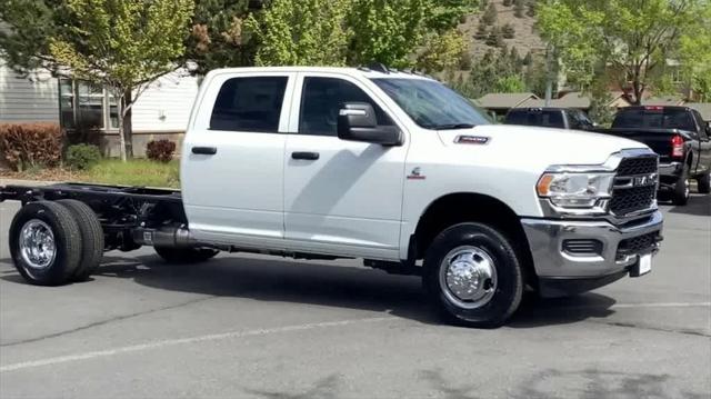 2024 RAM Ram 3500 Chassis Cab RAM 3500 TRADESMAN CREW CAB CHASSIS 4X4 60 CA