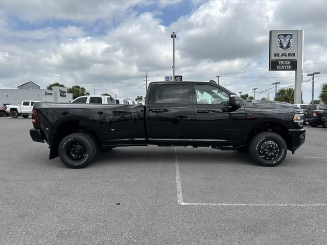 2024 RAM Ram 3500 RAM 3500 LARAMIE CREW CAB 4X4 8 BOX