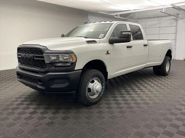 2024 RAM Ram 3500 RAM 3500 TRADESMAN CREW CAB 4X4 8 BOX