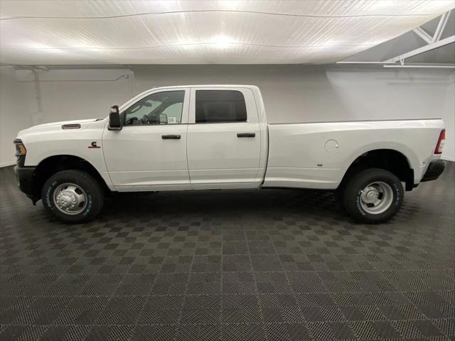 2024 RAM Ram 3500 RAM 3500 TRADESMAN CREW CAB 4X4 8 BOX