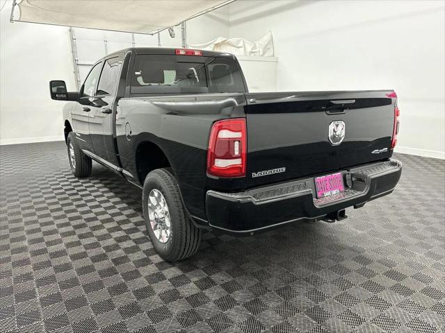 2024 RAM Ram 3500 RAM 3500 LARAMIE CREW CAB 4X4 64 BOX