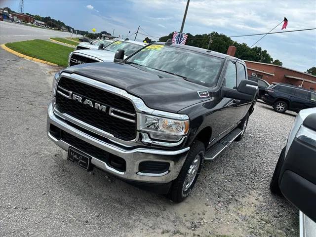 2024 RAM Ram 2500 RAM 2500 TRADESMAN CREW CAB 4X4 64 BOX