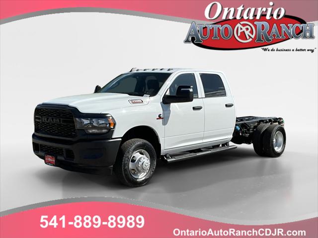 2024 RAM Ram 3500 Chassis Cab RAM 3500 TRADESMAN CREW CAB CHASSIS 4X4 60 CA