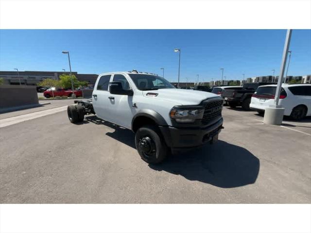 2024 RAM Ram 5500 Chassis Cab RAM 5500 TRADESMAN CHASSIS CREW CAB 4X2 84 CA