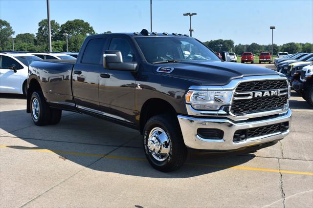 2024 RAM Ram 3500 RAM 3500 TRADESMAN CREW CAB 4X4 8 BOX