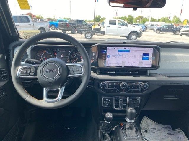 2024 Jeep Wrangler 4-Door Sahara 4x4